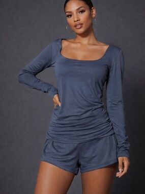 Women’s Long Sleeve Pajama Set in blue/gray